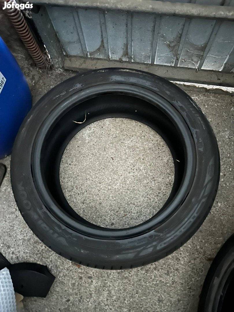 215/50R17 Hankook nyári gumi [1db] peremvédővel